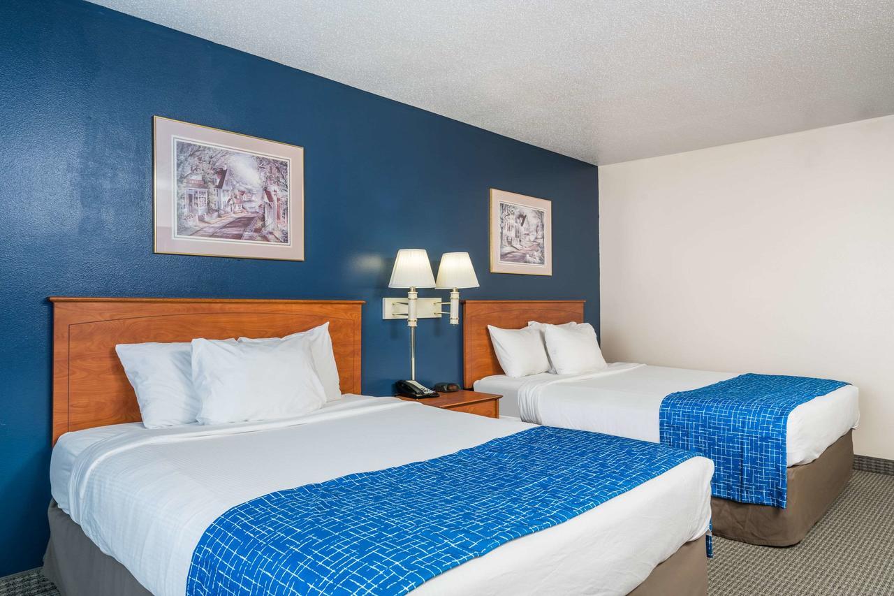 Travelodge & Suites By Wyndham Fargo/Moorhead Exterior foto